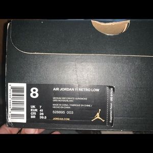 Air Jordan 11 Low men’s size 8